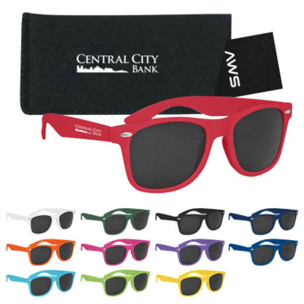 AWS Velvet Touch Malibu Sunglasses With Pouch Thumbnail
